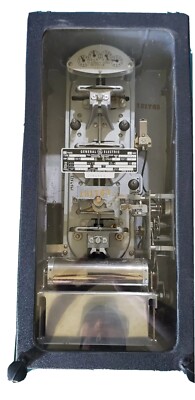 Rare Antique GE Watthour Meter 3 Phase DG2 8WDG2JAL216 Steam Punk & Glass