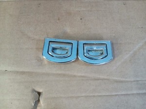 VW Audi Skoda Golf Zurröse Verzurröse Halterung Halter 1K0864203 2er Set