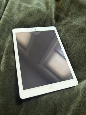 Used Apple iPad Model A1475 Locked