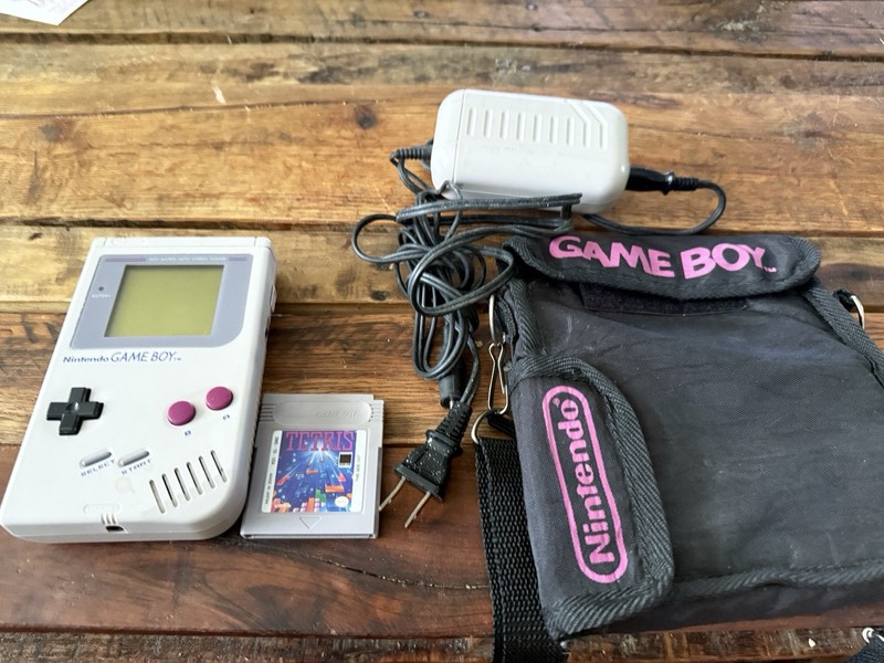 Nintendo Game Boy DMG-01 Console Tetris Bag AC Adapter For Parts Repair