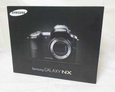 【中古】Samsung 20mm NX パンケーキレンズ NXシリーズカメラ用。 Amazon.co.jp: Samsung 20mm NX パンケーキレンズ NXシリーズカメラ用