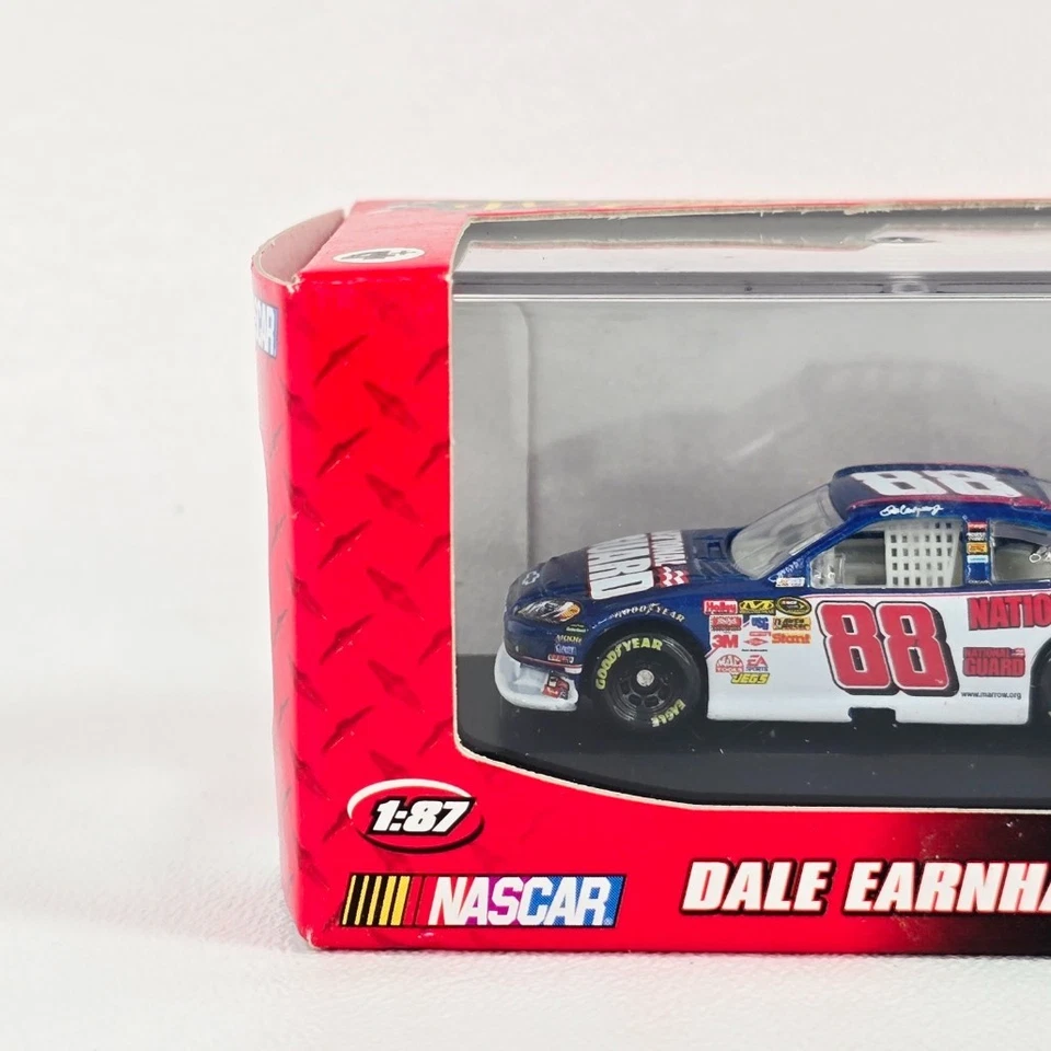 2008 Winner's Circle Dale Earnhardt Jr #88 National Guard 1:87 Nascar Die Cast - Image 2 of 4