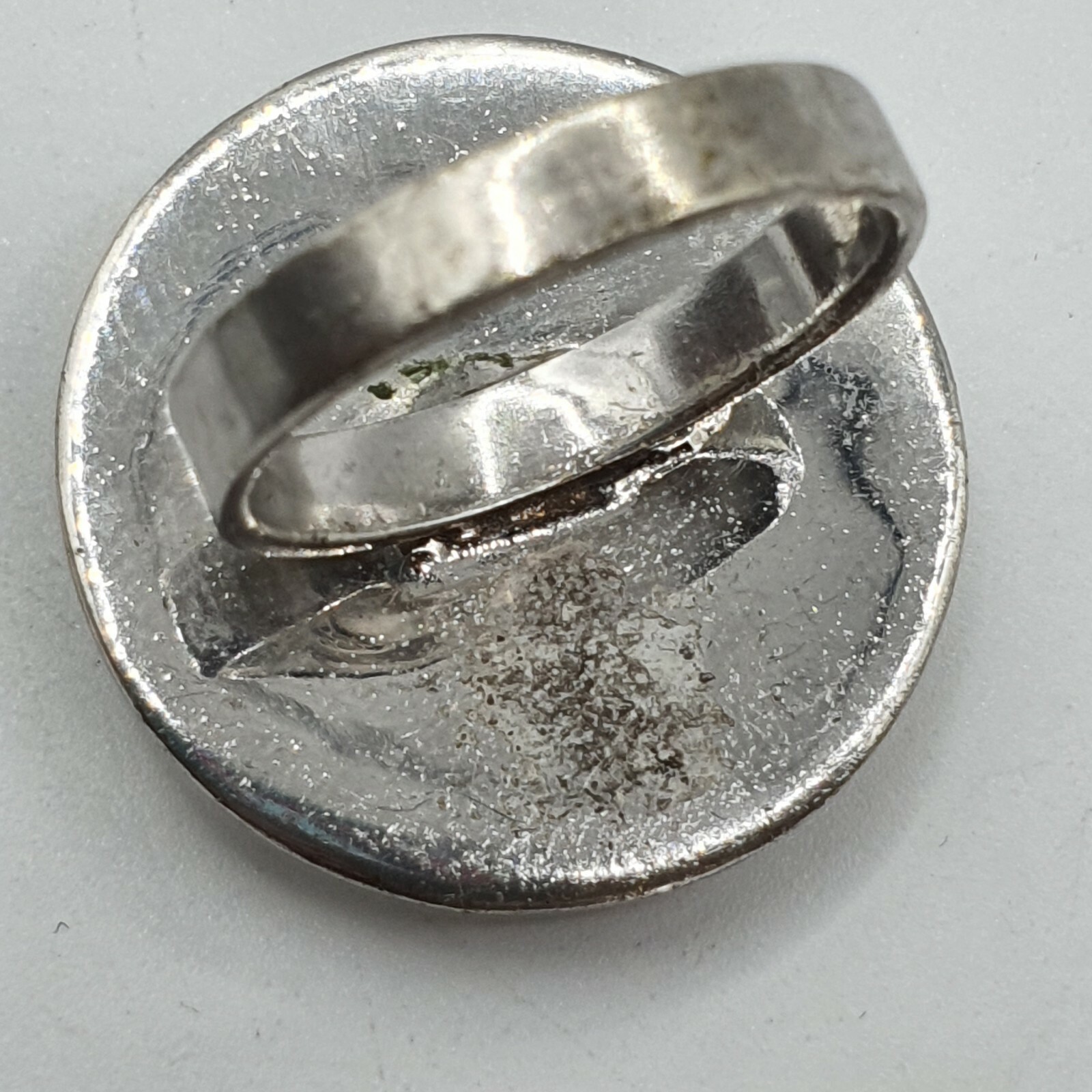 Photo 11 of Sterling Silver Mother Of Pearl Ring, Size L 1/2, R236