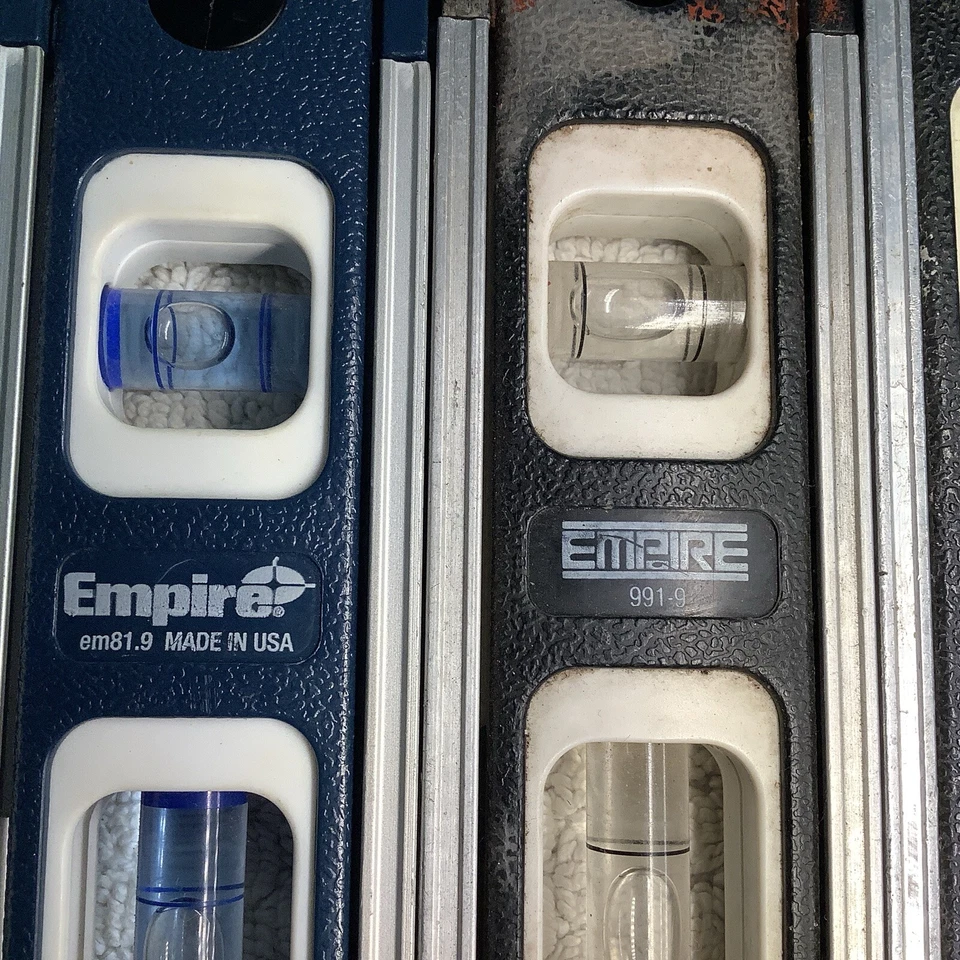 Lot Of 4 Empire 9” True Blue Magnetic Torpedo Levels - em81.9 - 991-9 - 33-9-USA - Image 3 of 4