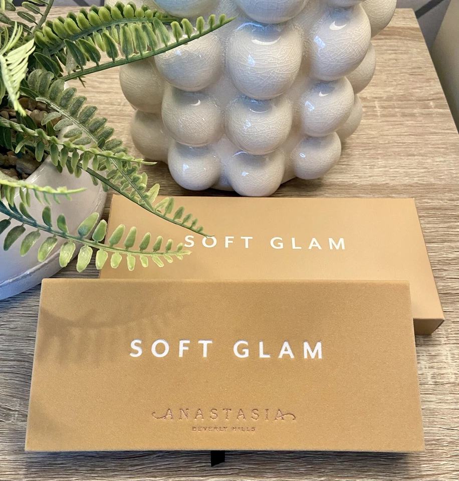 Anastasia Beverly Hills Soft Glam Palette Eyeshadow Palette New & Boxed RRP £46 - Image 2 of 4