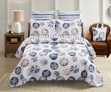 Virah Bella - Sand Dollar - Lightweight Reversible Quilt Set in Tote