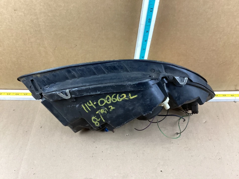 2001-2005 Chrysler PT Cruiser Driver Left Side Headlight 114-00662L OEM - Image 3 of 4