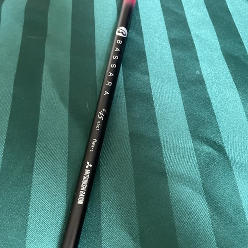 Cleveland Black 18° Fairway Wood RH w/ Bassara E45 Ladies Flex Graphite Shaft - Picture 9 of 11