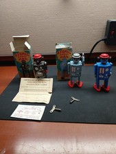 Atomic Robot Man Tin Wind-Up Toy