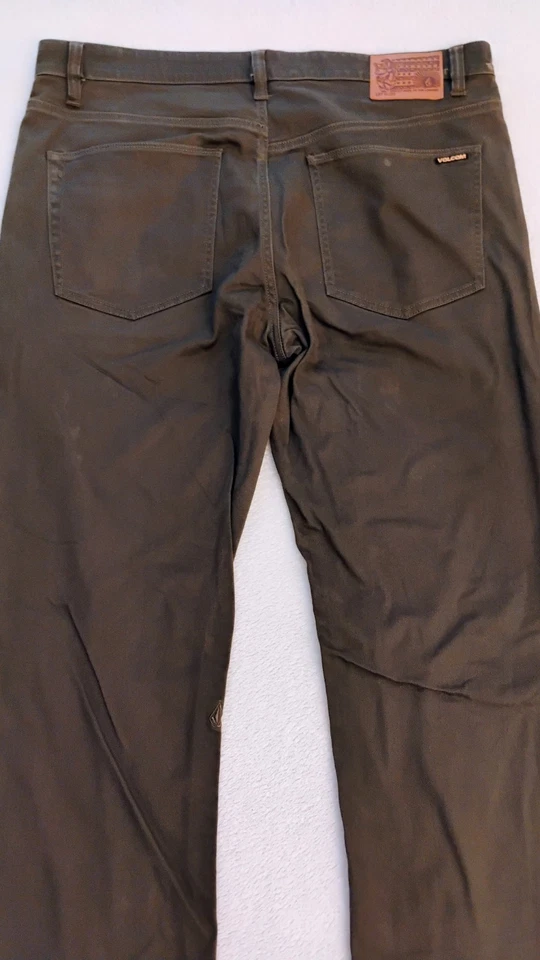 Volcom Solver Jeans blue Denim Modern Straight  sz. 38" x 33" 90% Cotton - Image 3 of 4