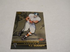 T.J. DUCKETT 0632/1090 ROOKIE CARD ATLANTA FALCONS 2002 PACIFIC HEADS UP. rookie card picture