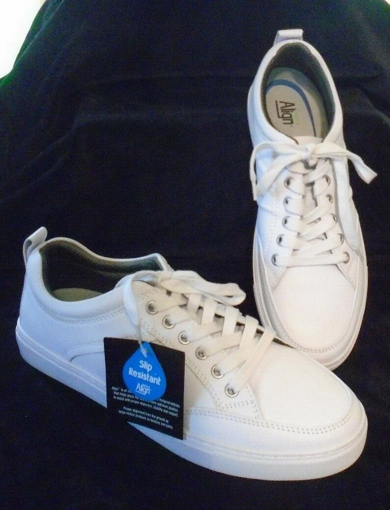 New Nurse Mates Men s Falcon White Sneakers Size 8.5 Wide MSRP