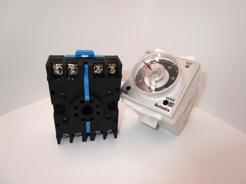 AT8N Genuine AUTONICS Timer with PS-08 Socket Base FAST SHIPPING - Image 3 of 4