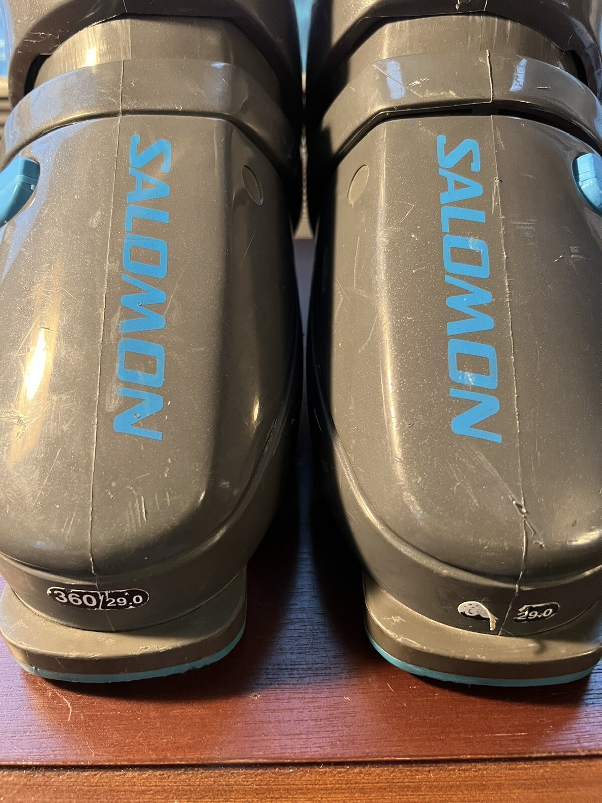 Stivali da sci vintage Salomon HTC 73 da uomo Mondo taglia 29 0 360 L = 343 grigio blu Francia