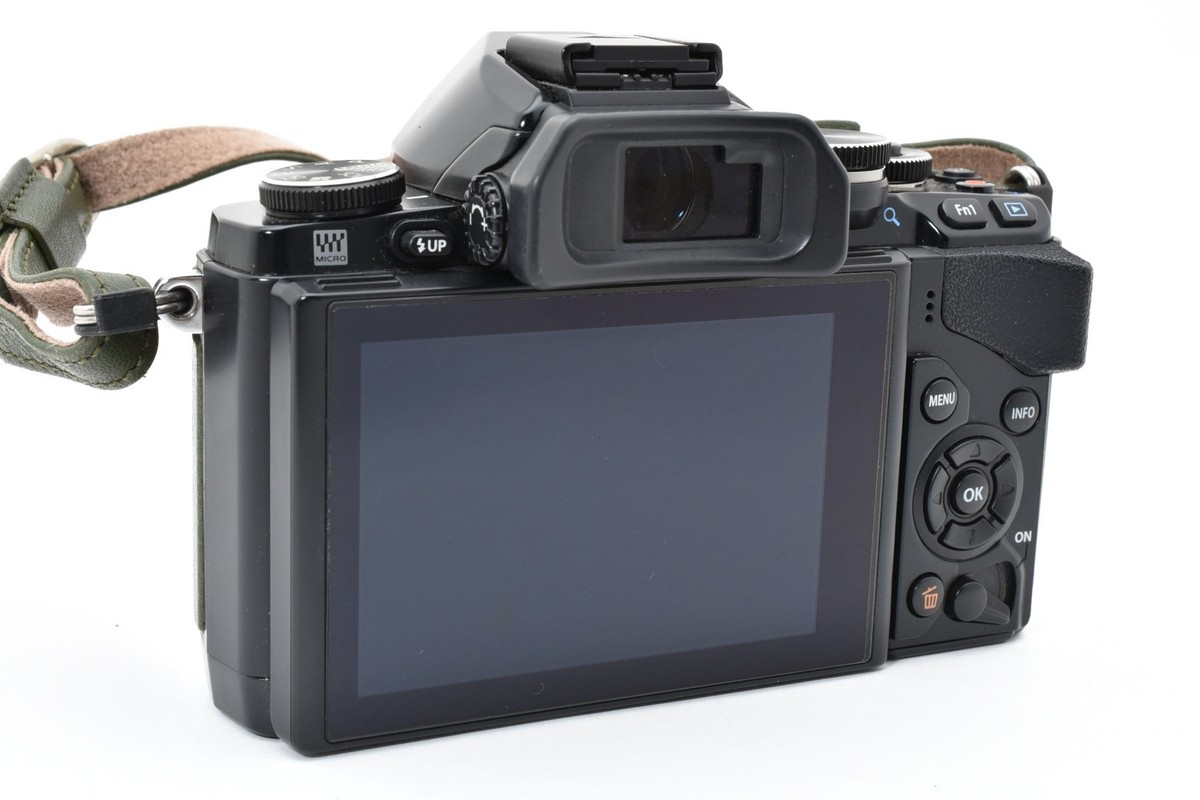 Olympus OM-D E-M10 Limited Edition Green Camera Kit w/ Lens