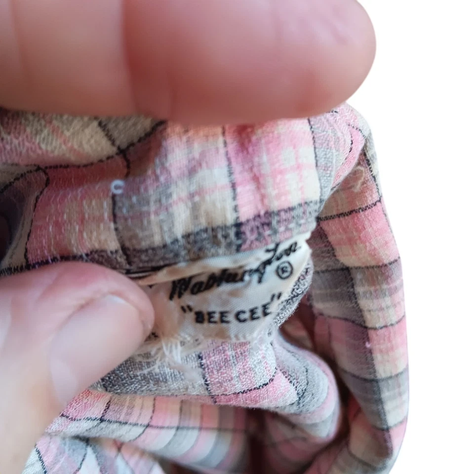 1950's Atomic Women's Medium Top Vintage Dee Cee Sleeveless Pink/Gray Plaid USA - Image 4 of 4