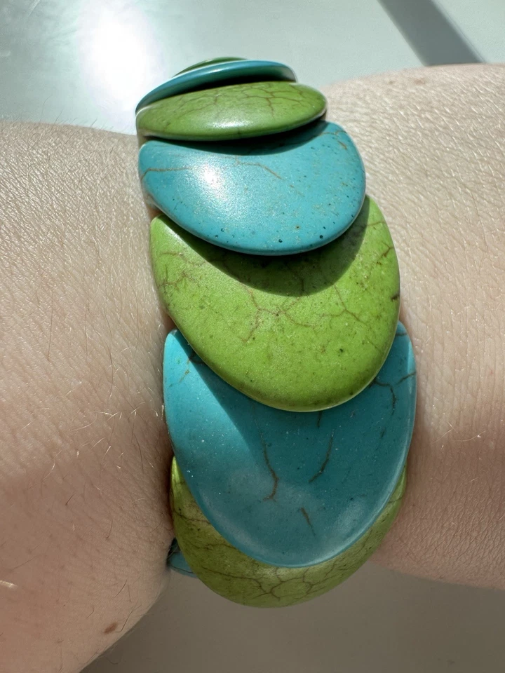 Green And Teal Stone Bracelet  - Image 3 of 3