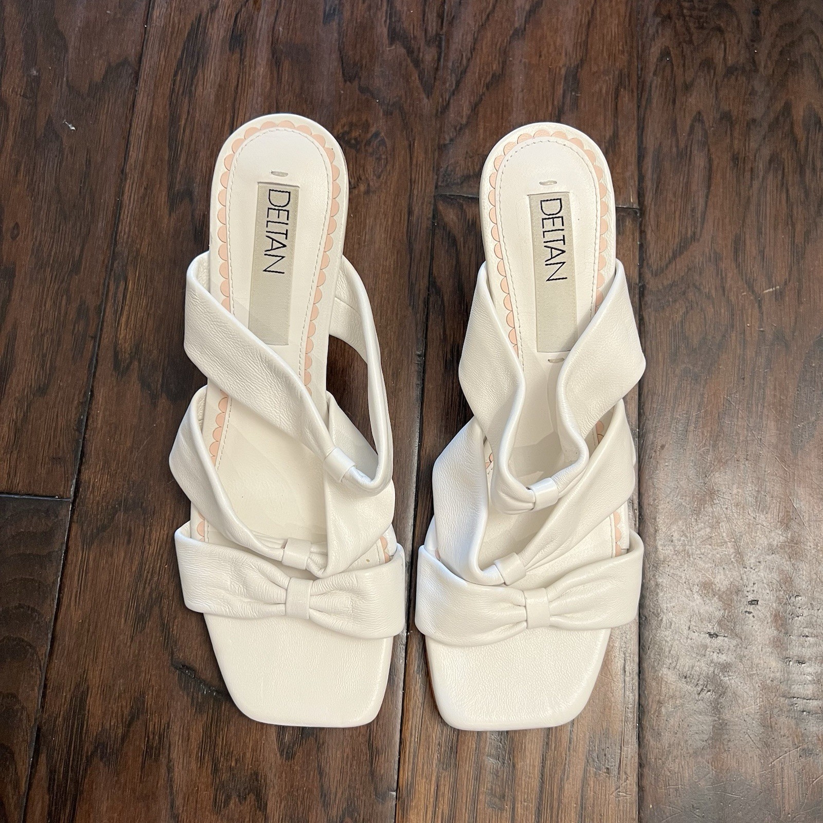 APL Sandali eleganti a tre fasce Deltan Charlotte