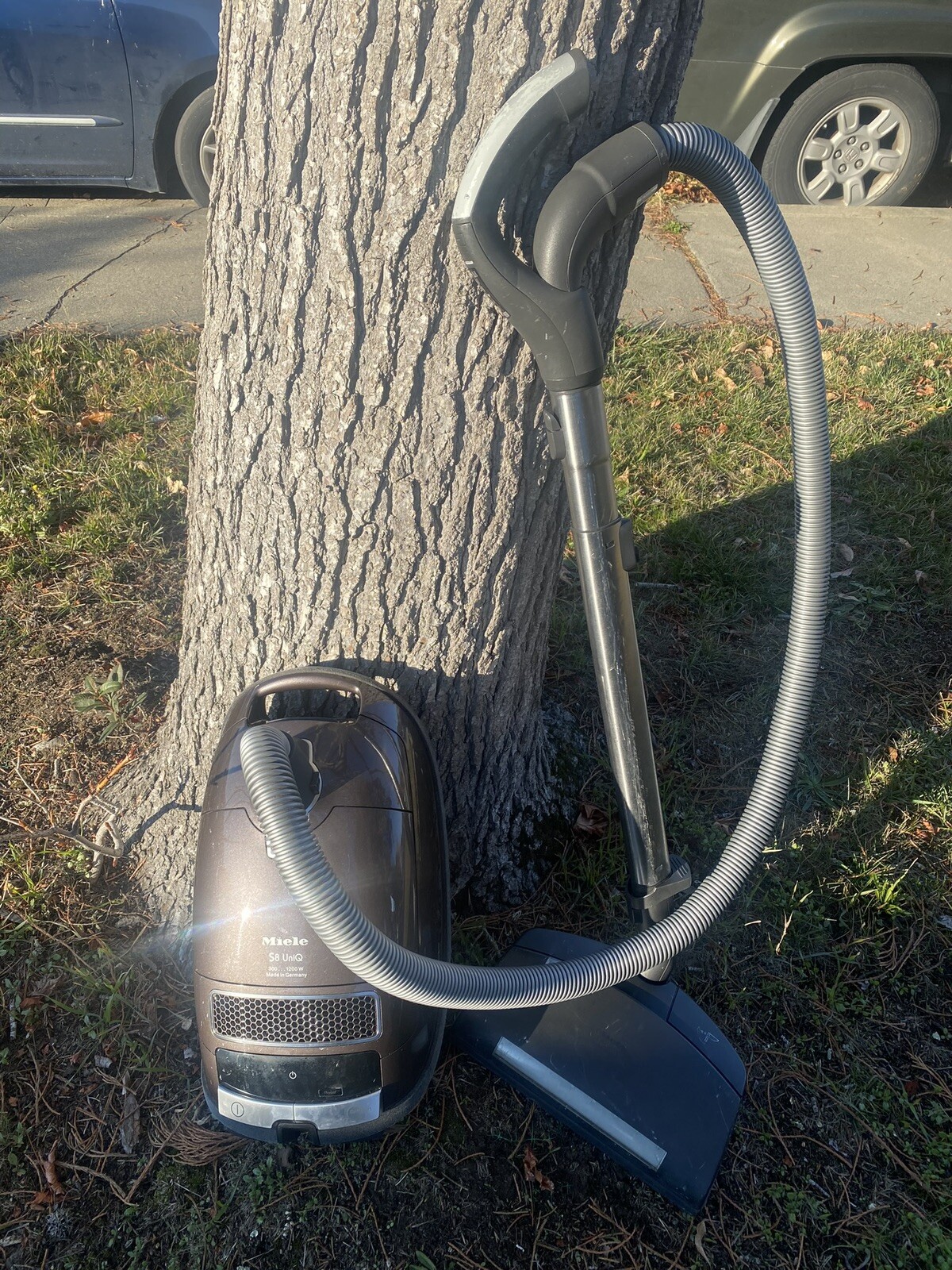 Miele S8 UniQ Canister Vacuum Cleaner with Attachments 4002515536476 eBay