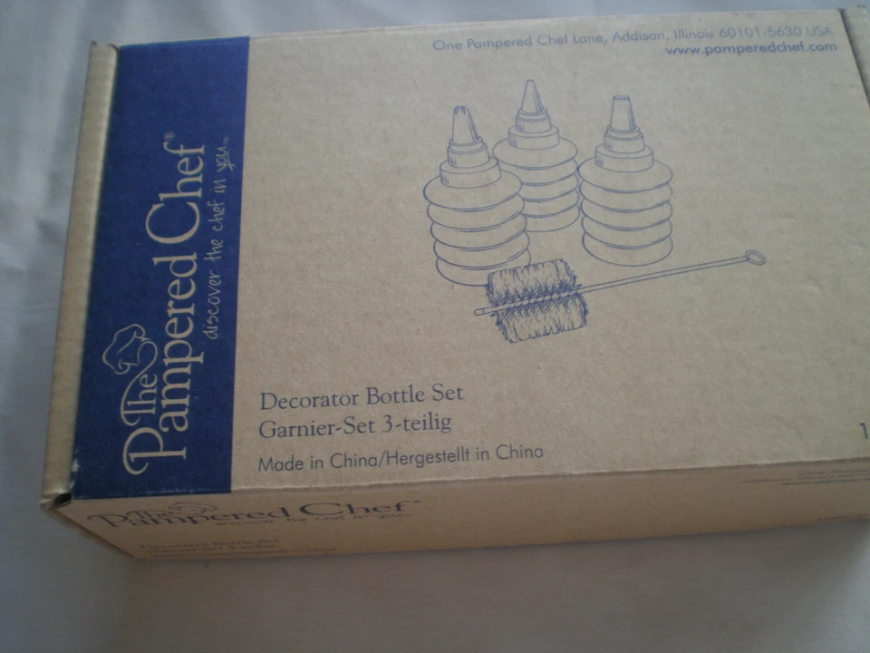 THE PAMPERED CHEF DECORATOR BOTTLE SET ( ONLY 2 BOTTLES ) - Image 2 of 2