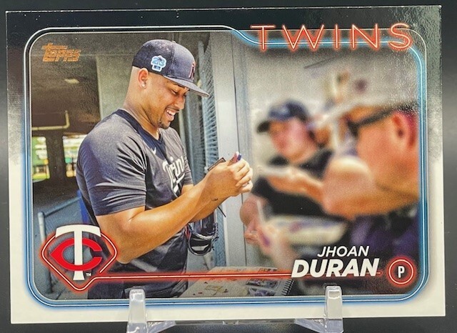 2024 Topps Series 1 JHOAN DURAN Golden Mirror Image Variation SSP #227 Twins