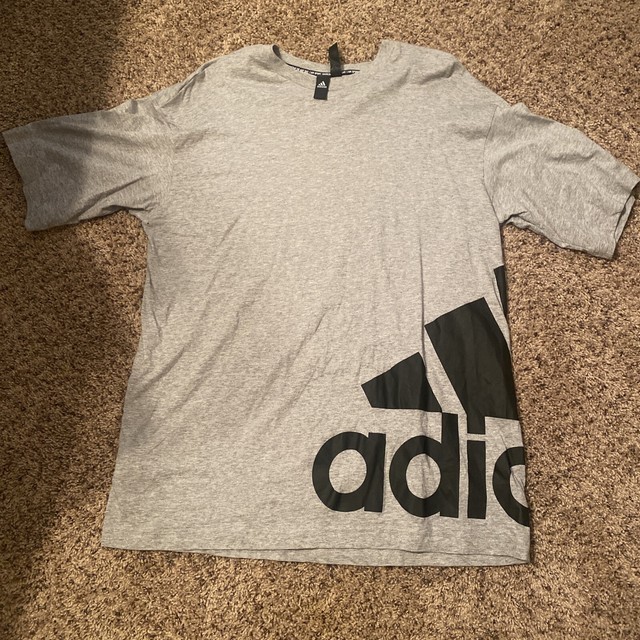 Adidas BADGE OF SPORT Tee BOXY T-Shirt 