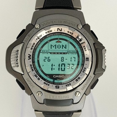 Working CASIO PRO TREK PRT-410 digital watch with new battery.