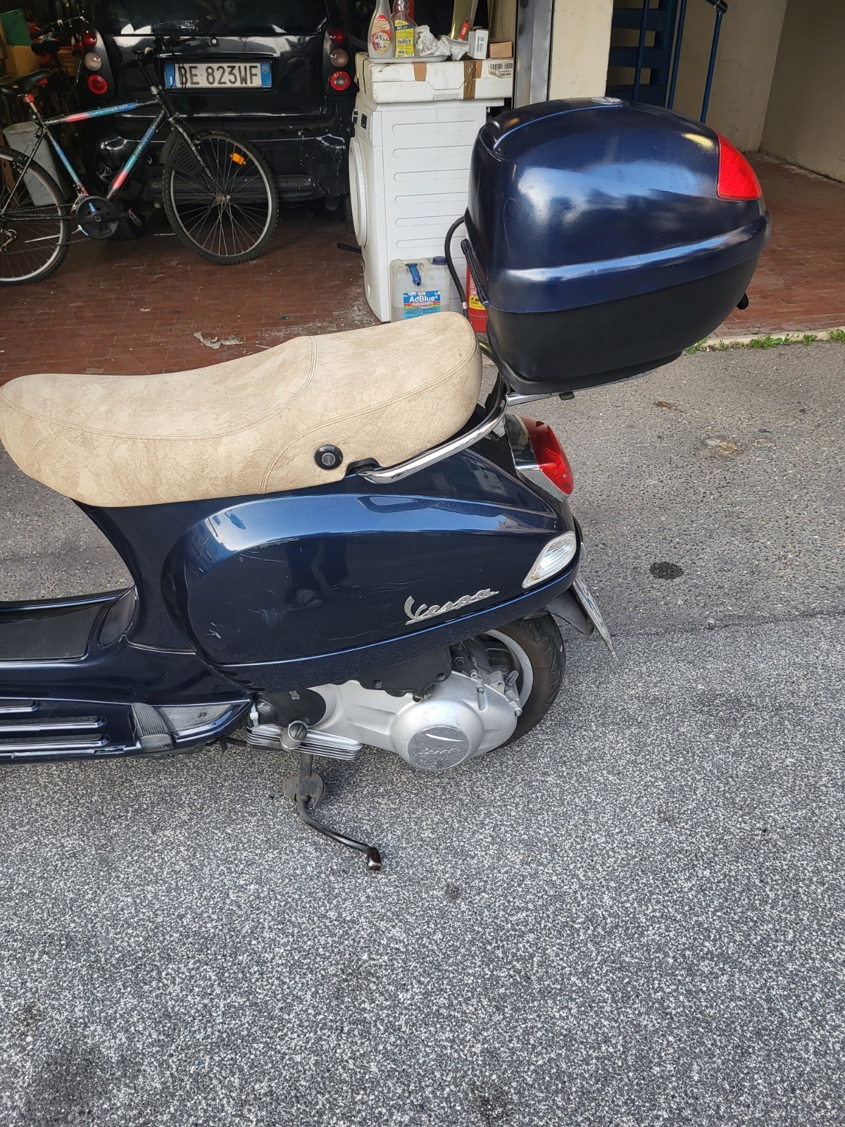 Vespa Piaggio LX 150ie del 2011 in buone condizioni foto 2
