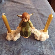 Goebel Engel - auf Kerzenständer Sitzend - Engel 9cm -Kerzenständer 17x12cm - 