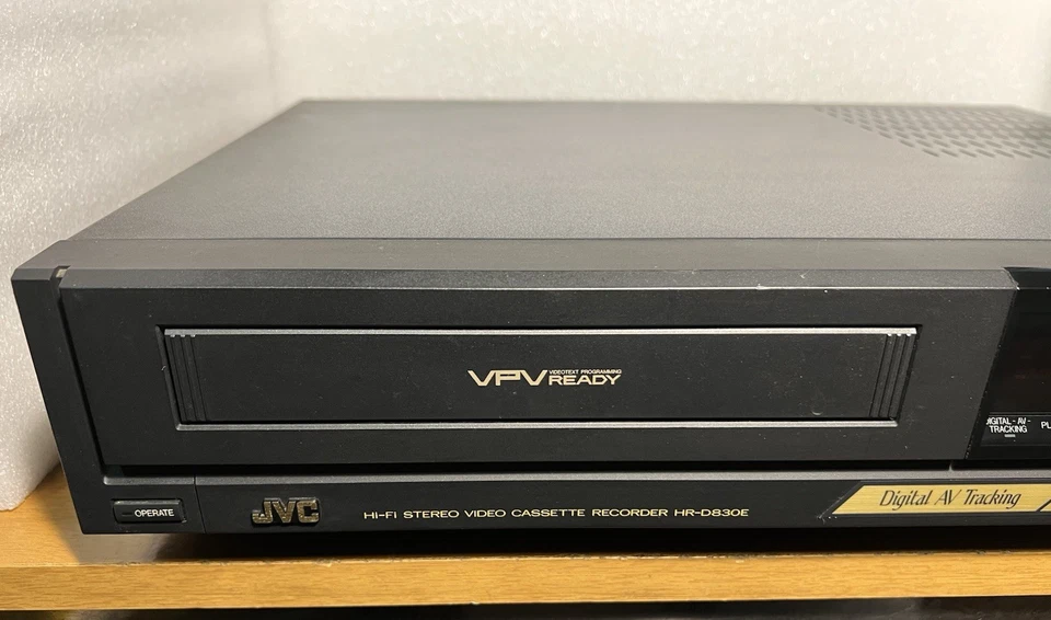 JVC HR-D830E Videoregistratore Vhs Hi-Fi , Non Si Accende - Immagine 4 di 4