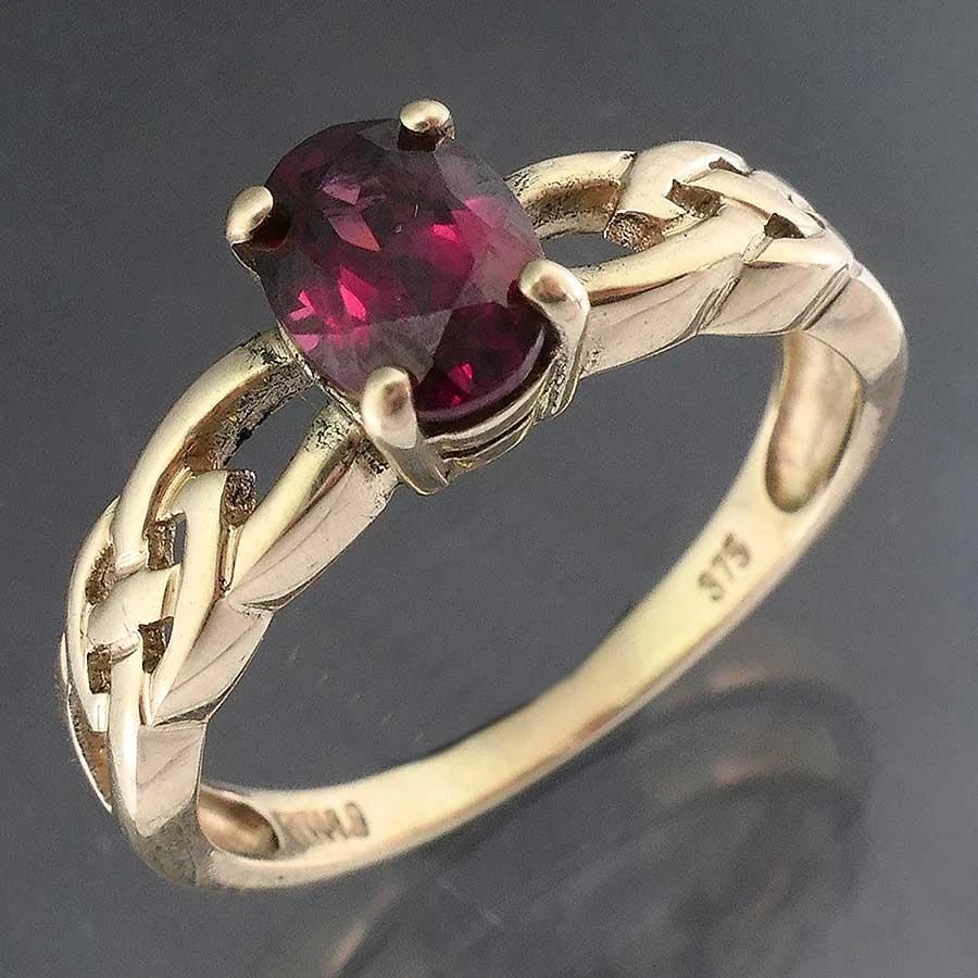 Michael hill deals garnet ring