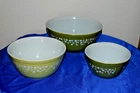 3 Vintage PYREX Green CRAZY DAISY Round Nesting Mixing BOWLS 401 402 403 USA