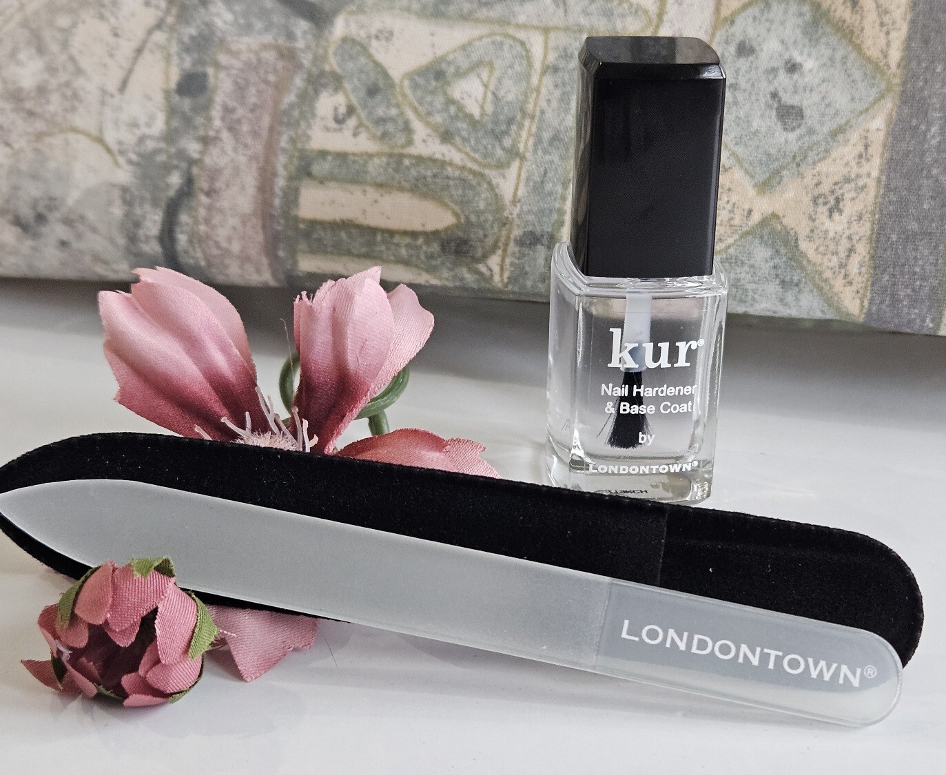 LONDONTOWN kur Nail Hardener & Base Coat 0.4 fl oz+ Glass Nail File
