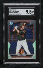2023 Bowman Chrome Prospects Lunar Glow Refractor Max Wagner SGC 9.5 Mint+ 09br