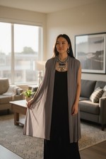 Chicos Collection 2 Gray Pleated Longline Crinkle Open Front Vest Slit