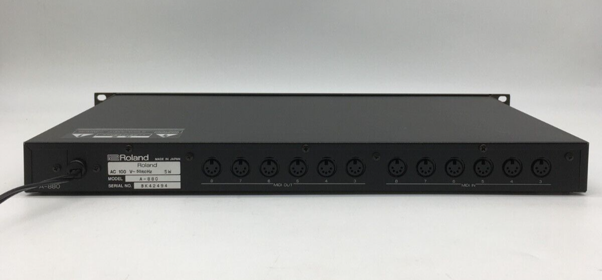 Roland A-880 MIDIパッチベイ ローランド パッチャー/ミキサー Roland A-880 MIDIパッチベイ ローランド パッチャー/ミキサー