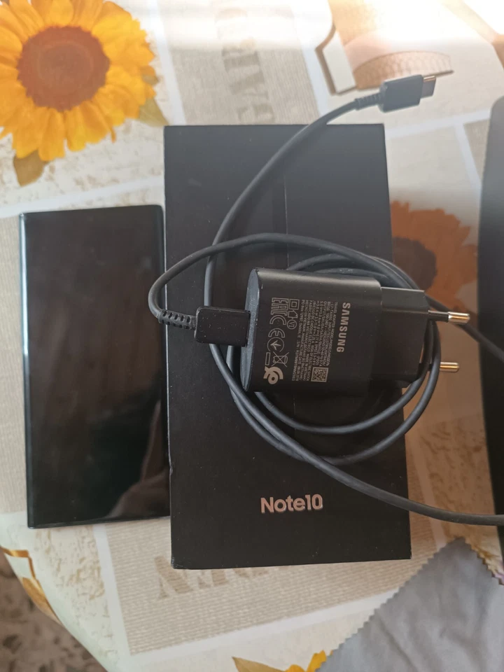 Samsung Galaxy Note 10 · 256GB, foto 3 di 3