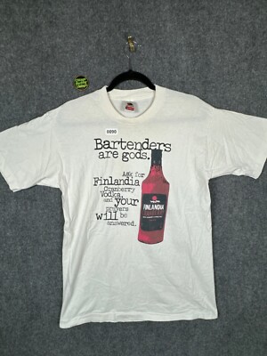 Vintage Finlandia Cranberry Vodka T-shirt Mens Size Large 90s Alcohol Liquor