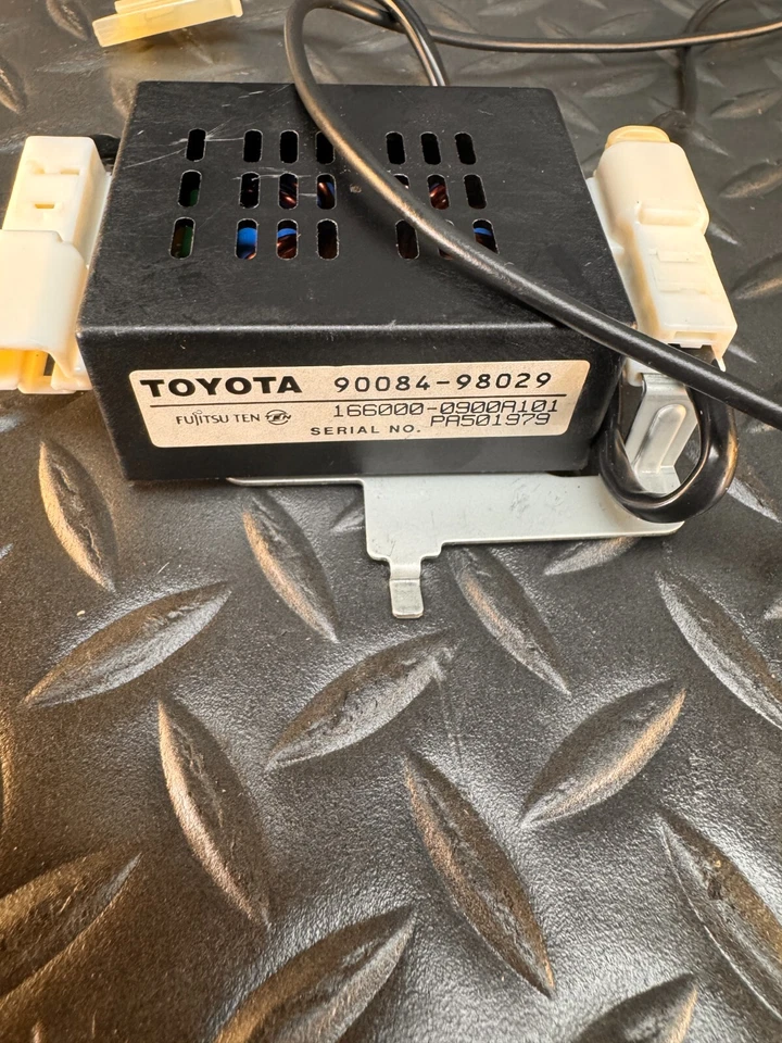 Relé de filtro de ruido de antena Toyota Avalon 2000-2004 90084-98029 OEM Foto 4 de 4