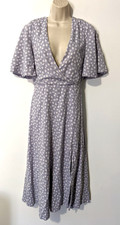 Showpo Women's Midi Floral Dress Sz 6 Surplice Cottagecore Boho Polyester EUC