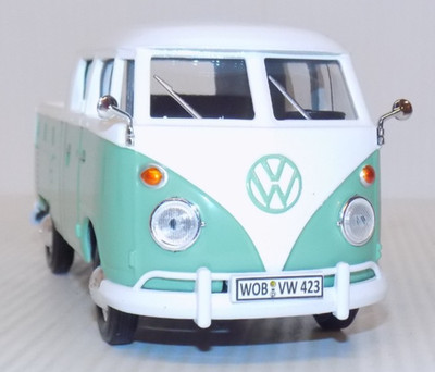 Volkswagen Type 2 (T1) Double Cab Pickup White/Green #79343 1/24th MIB