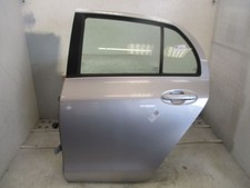 Porte arrière et accessoires Toyota YARIS II