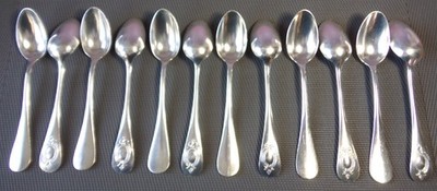 12 kleine Dessertlöffel Kaffee Kuchen Mokka Metall versilbert Goldschmied Garbe d'Or