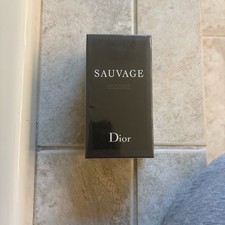 Dior Sauvage Eau de Toilette Spray 60 mL Men's Fragrance Regular Size
