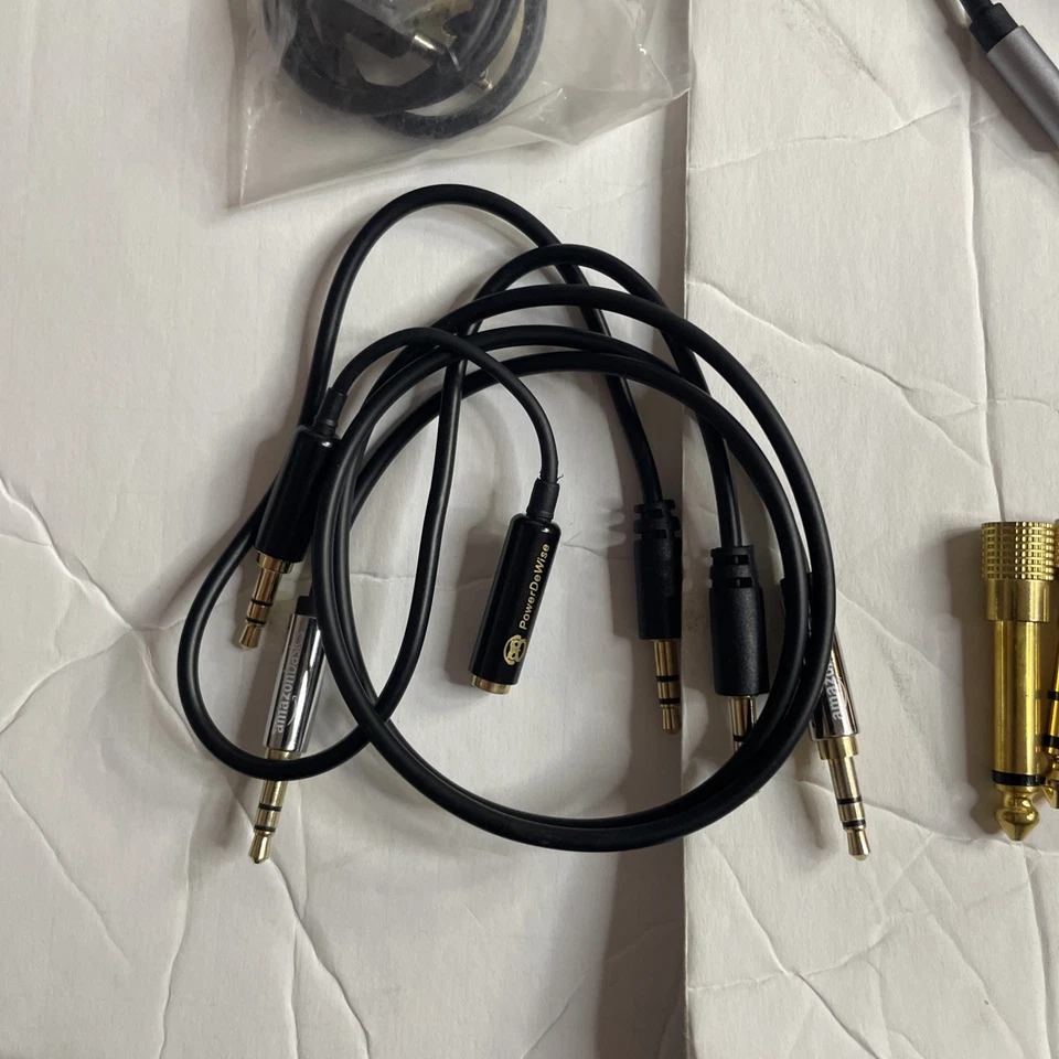 Lexicon Omega Digital Recording Workstation With Various Cords And Accessories - Image 3 of 4