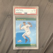 Fleer 2001-02 Legacy Bobby Clarke #39 Philadelphia Flyers NHL Base Set Card