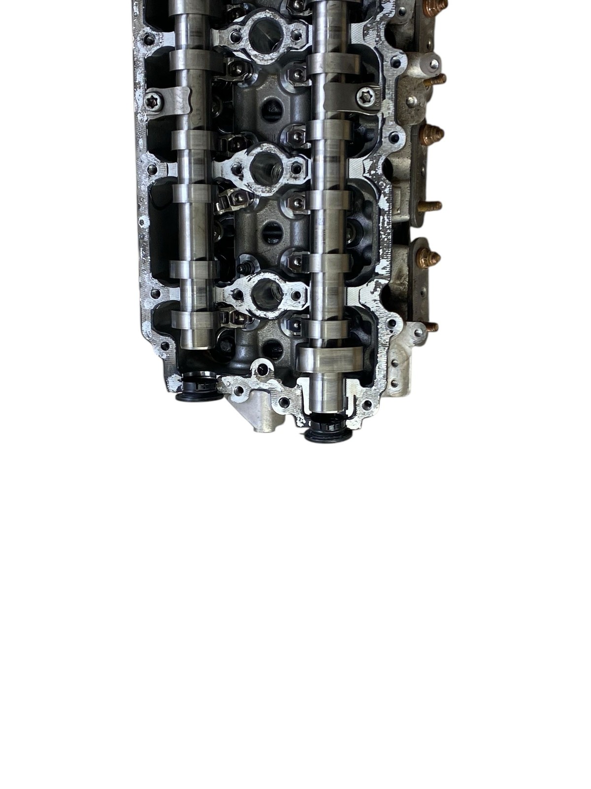 2022 Aston Martin V8 Vantage 4.0L M177 Left Engine Cylinder Head oem