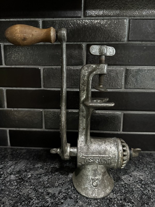 Vintage Antique L. F & C. UNIVERSAL #2 Food Chopper Meat Grinder Britain Conn.