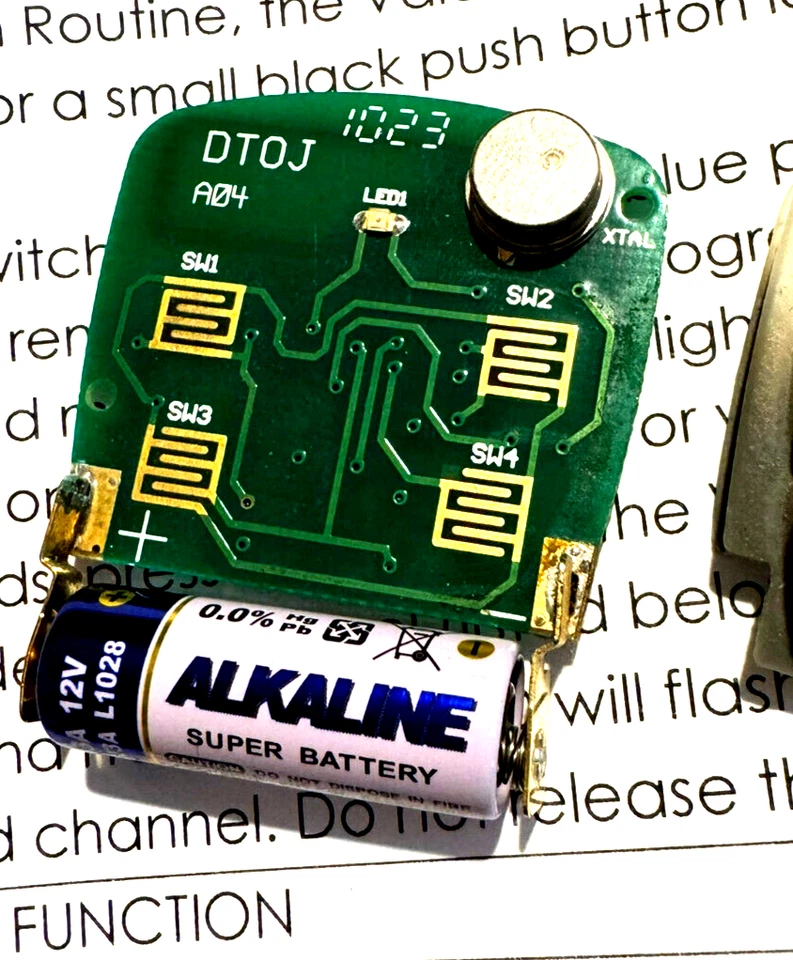 VIPER Keyless REMOTE FCC ID EZSDEI475 RPN485M 1 WAY KEY FOB RPN 485M w/Program - Image 2 of 4