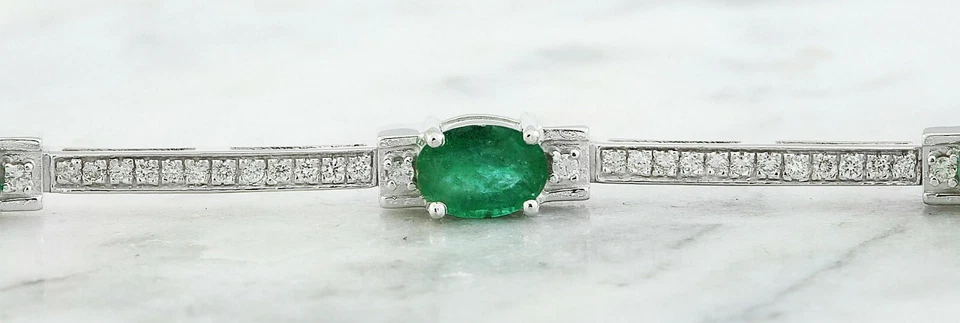 Pulseras de tenis vintage verde profundo corte ovalado 4,59 quilates esmeralda con circonita cúbica blanca brillante Foto 2 de 4